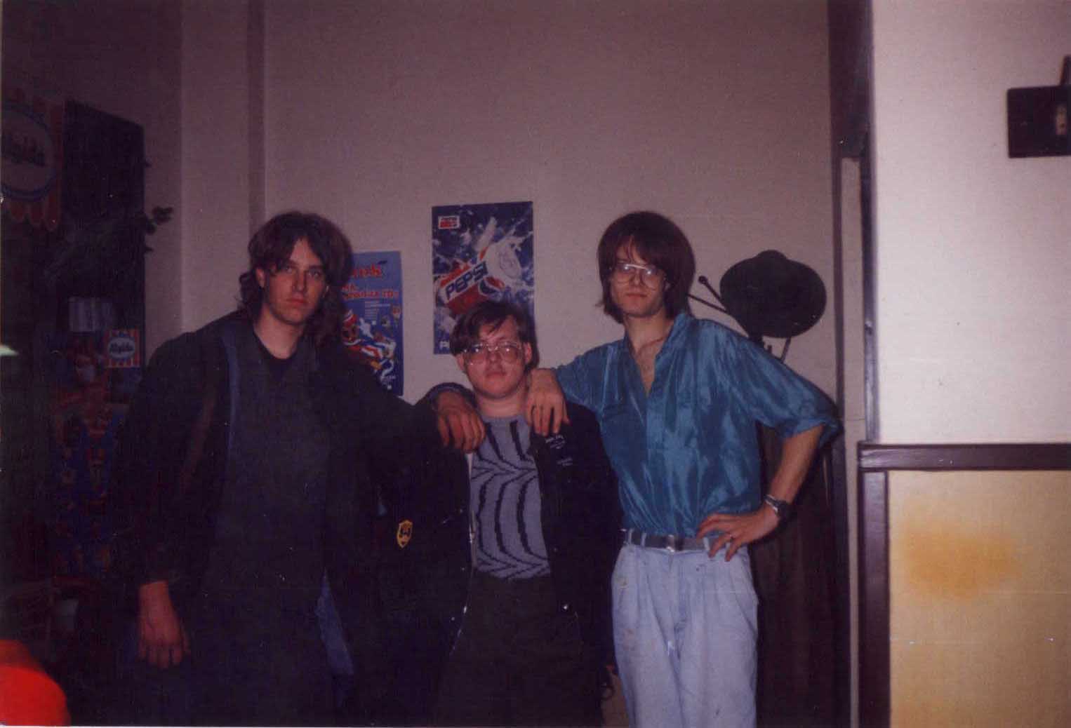 Lva, Jarda a Unkas v hospod v Sonohrabech v r.1993